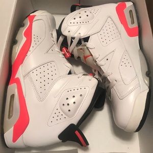 Sz9.5 Air Jordan 6 Retro White/Infrared/Black
